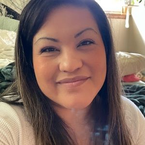 Meet your Posher, Gloria